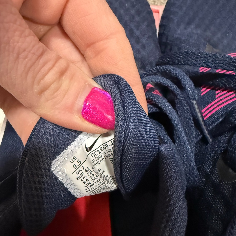 Nike Dark Blue and Hot Pink Sneakers - Picture 5 of 6